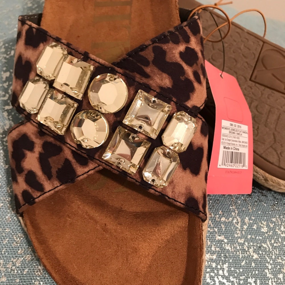 Sam & Libby sandals leopard w/ rhinestones. - Picture 5 of 7